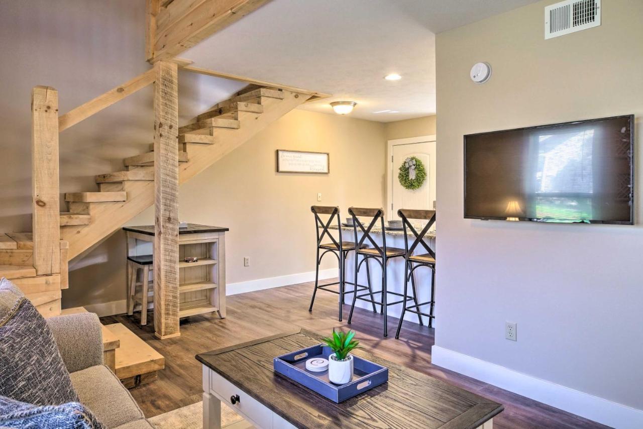 The Cozy Cottage With Lake Taneycomo Access! 브랜슨 외부 사진