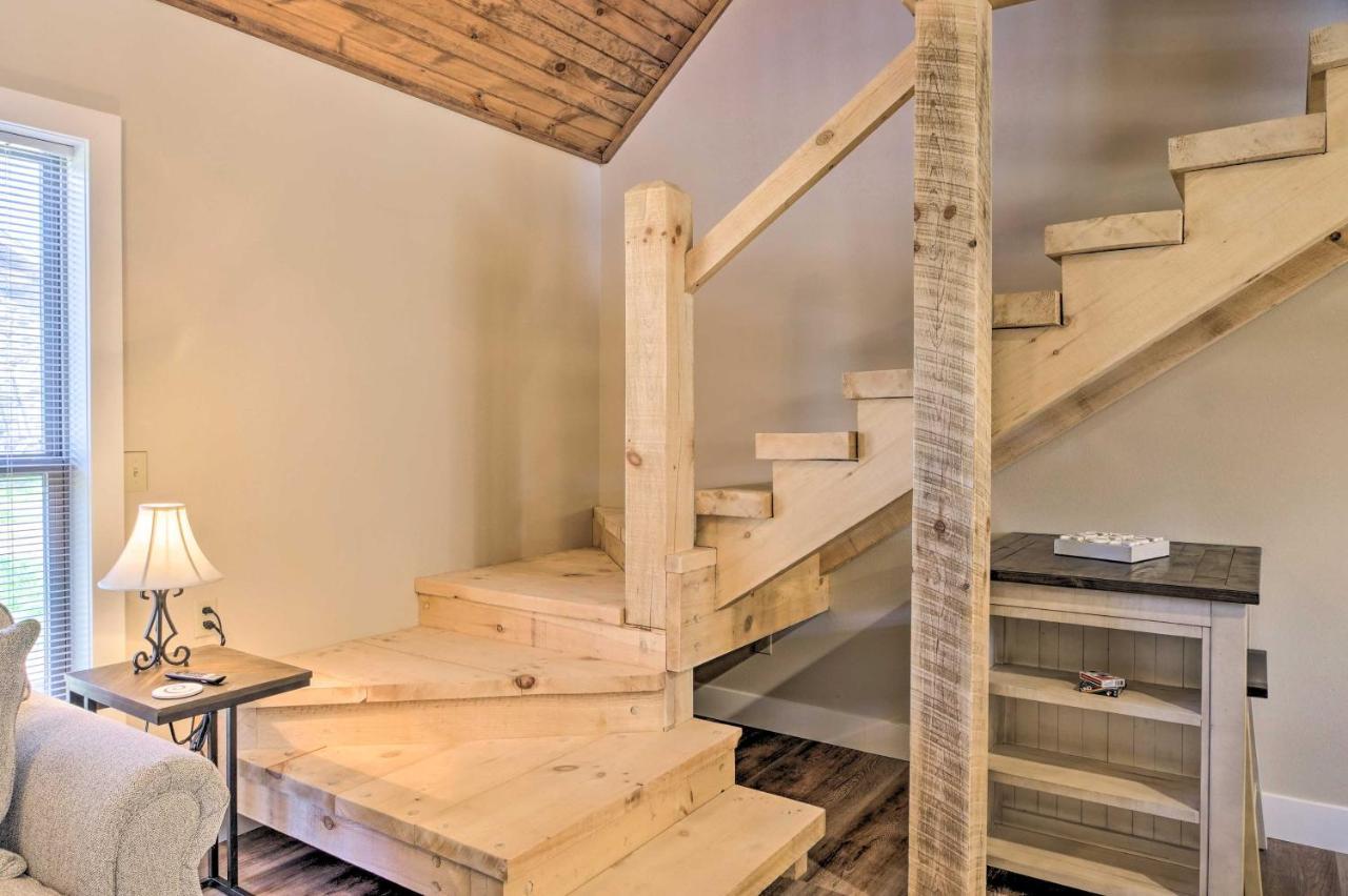 The Cozy Cottage With Lake Taneycomo Access! 브랜슨 외부 사진