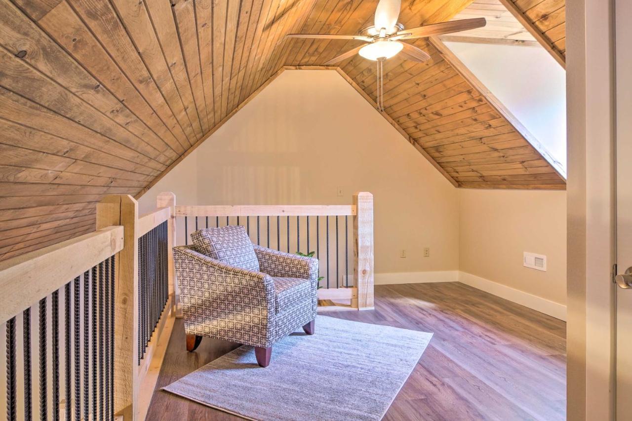 The Cozy Cottage With Lake Taneycomo Access! 브랜슨 외부 사진
